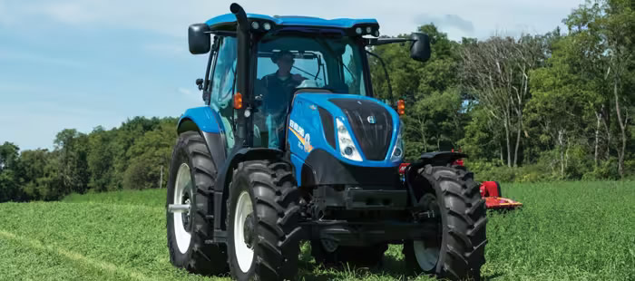 T6 SERIES T6 Series all-purpose, heavy-duty tractors are redesigned, restyled and ready for the next age of farming.