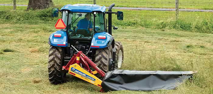 DURADISCâ„¢ HEAVY-DUTY DISC MOWERS Forage quality directly influences livestock weight gain and milk production.