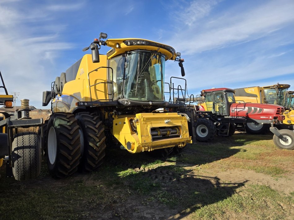 NEW HOLLAND CR10.90Z 435 Sep Hrs, 655 Eng Hrs 7N2050007 54774