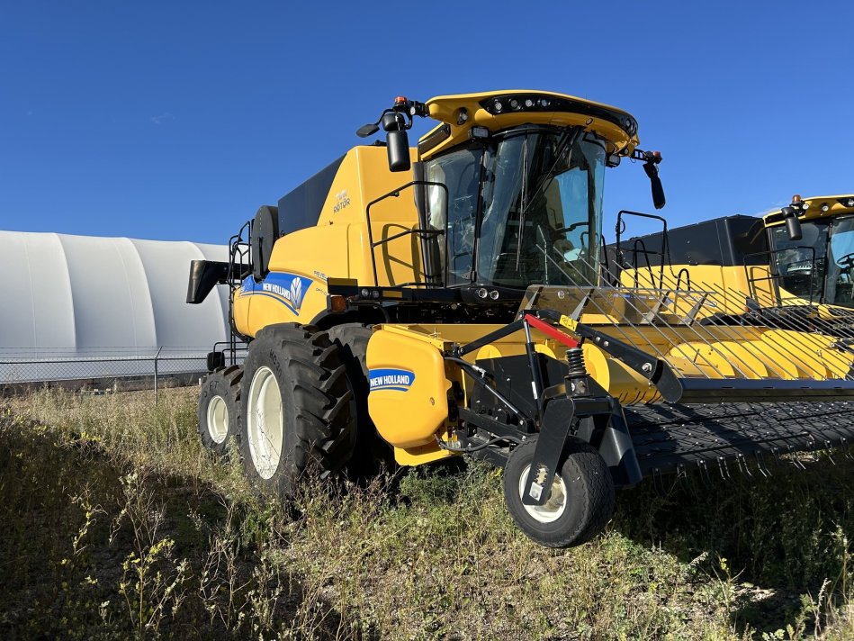 NEW HOLLAND CR9.90Z 244 Sep Hrs 7M2041011 54772