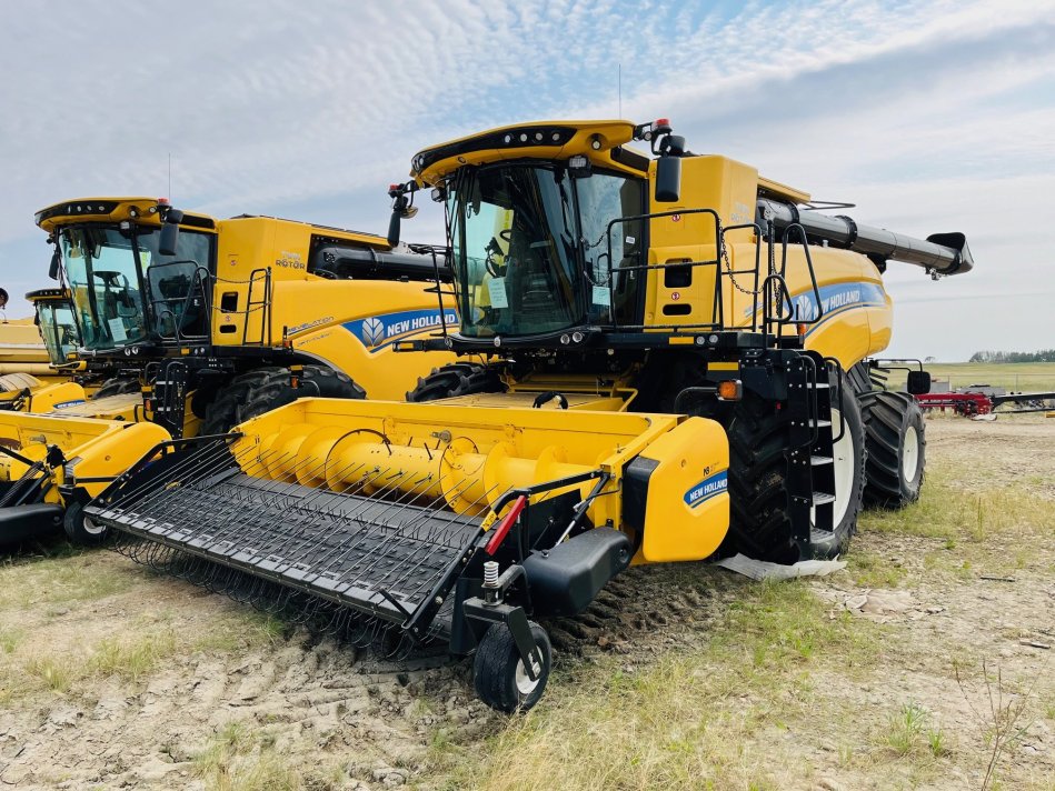 NEW HOLLAND CR9.90Z 367 Sep Hrs 7M2045033 54688