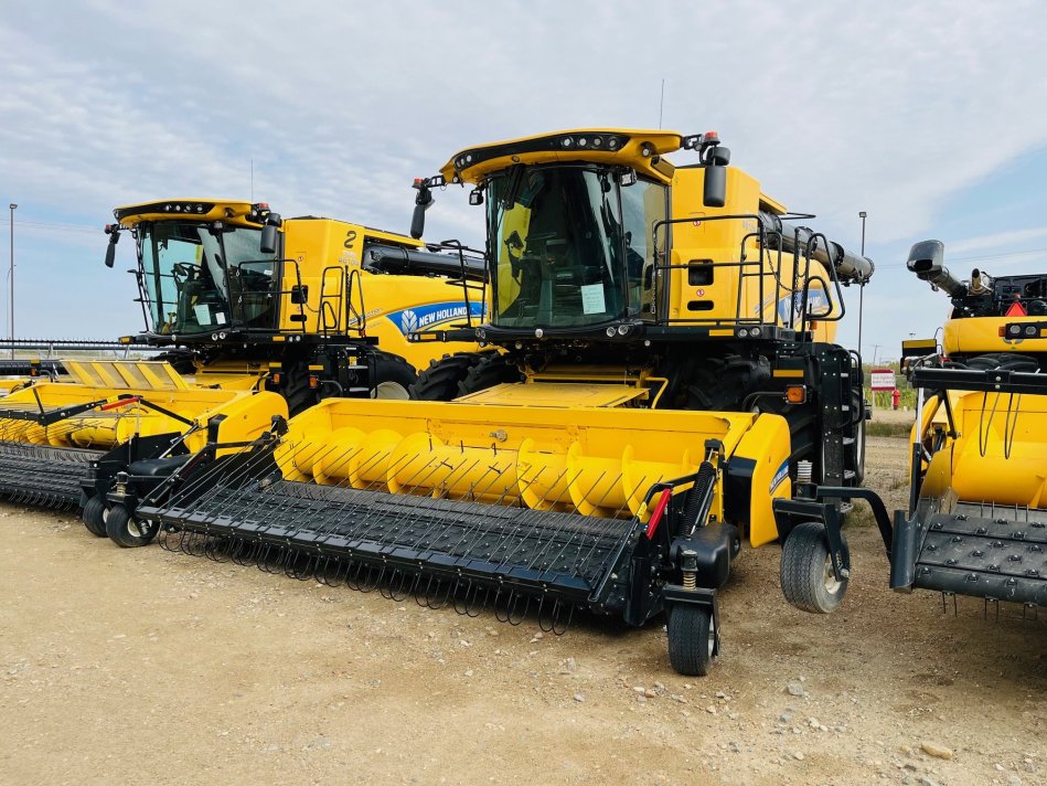 NEW HOLLAND CR9.90Z 307 Sep Hrs 7M2081033 54806