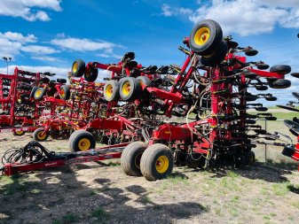 2018 BOURGAULT 3320-60 10 Spacing, 3/4 Tips, MRB, XTC - Image 1