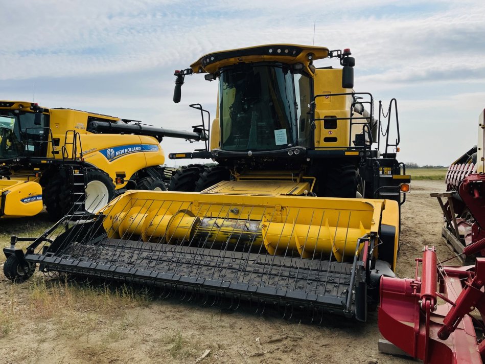 NEW HOLLAND CR9.90Z 627 Sep Hrs, 802 Eng Hrs 7M2045022 54678