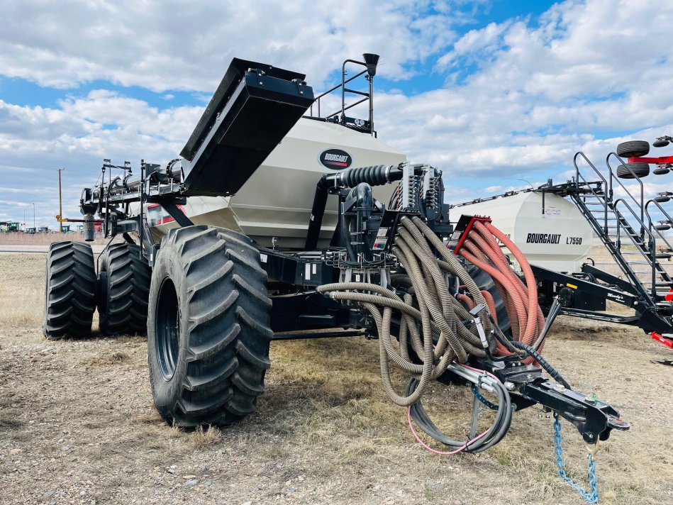 BOURGAULT 9950 X35 Monitor, Saddle Tank, Dual Shoot 44862AS-02 54996