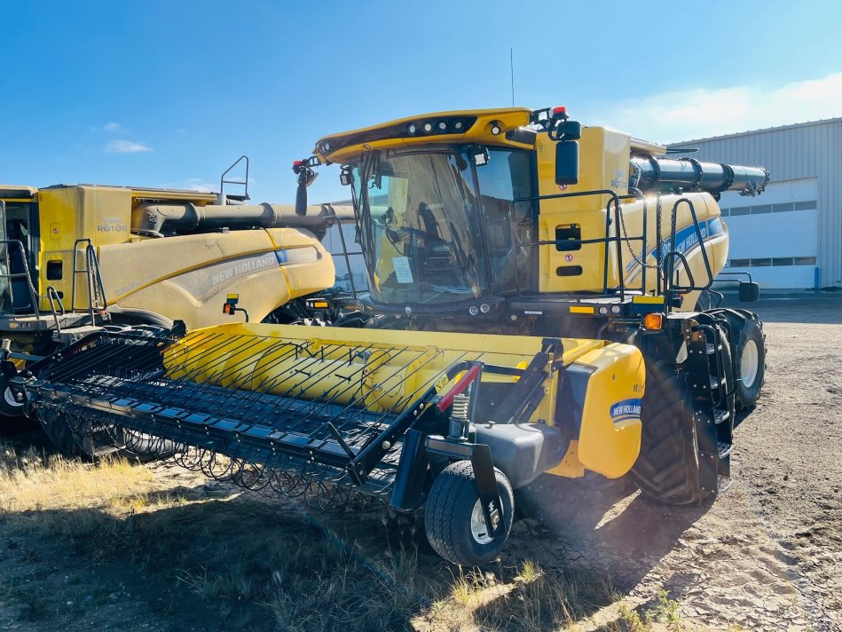 NEW HOLLAND CR9.90Z 325 Sep Hrs 7M2081007 54732