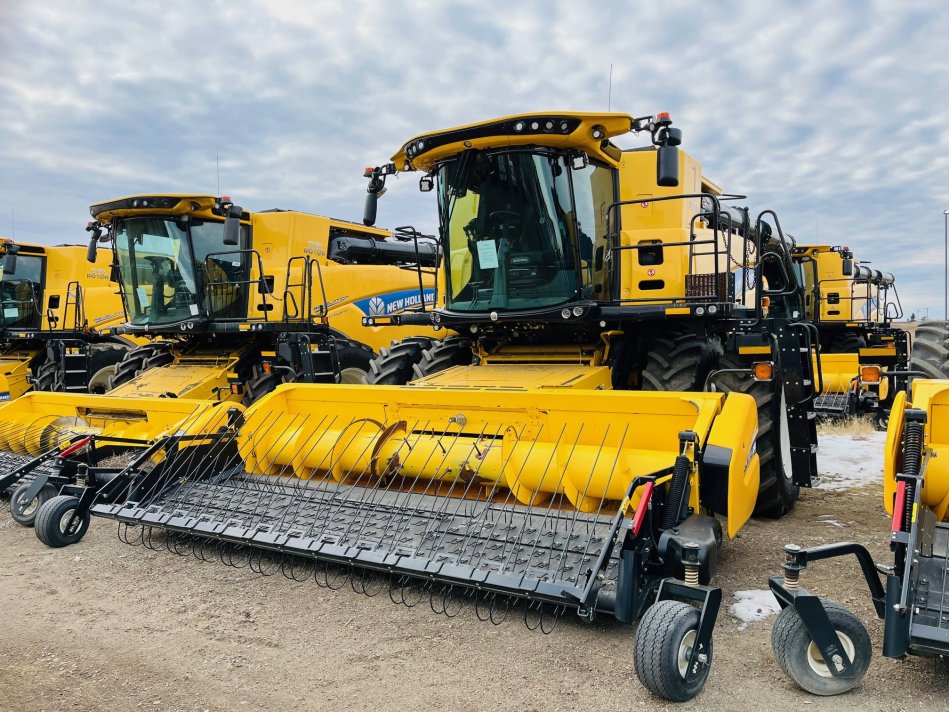 NEW HOLLAND CR9.90Z 350 Sep Hours 7M2079029 54613