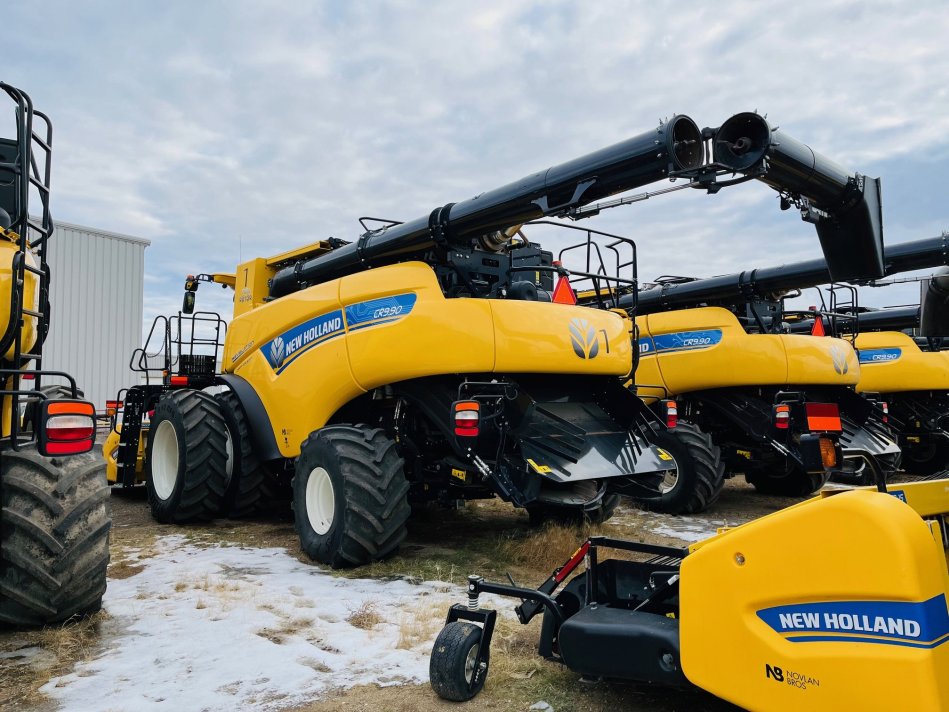 NEW HOLLAND CR9.90Z 350 Sep Hours 7M2079029 54614