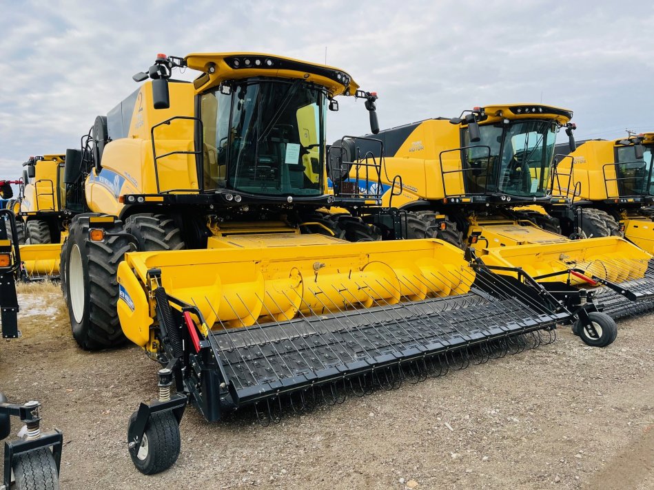 NEW HOLLAND CR9.90Z 350 Sep Hours 7M2082025 54615