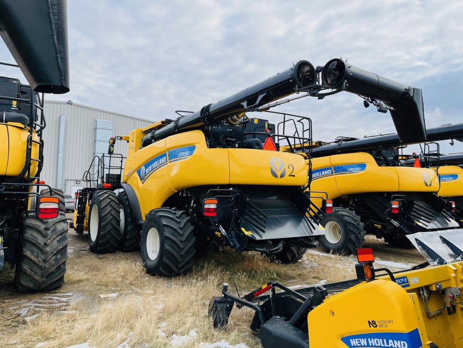 NEW HOLLAND CR9.90Z 350 Sep Hours 7M2082025 54616