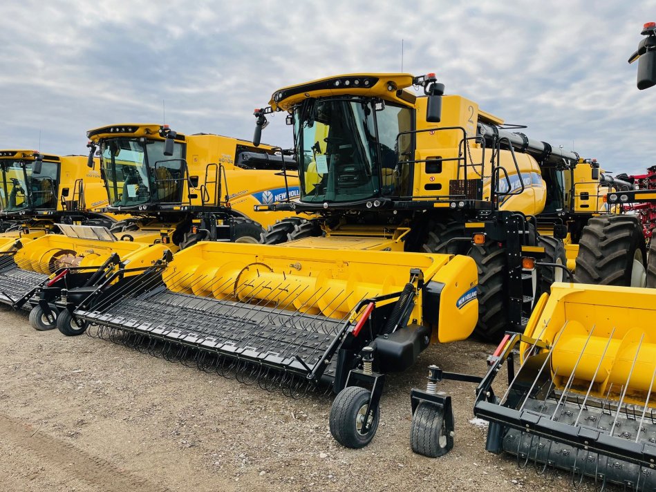 NEW HOLLAND CR9.90Z 350 Sep Hours 7M2082025 54617