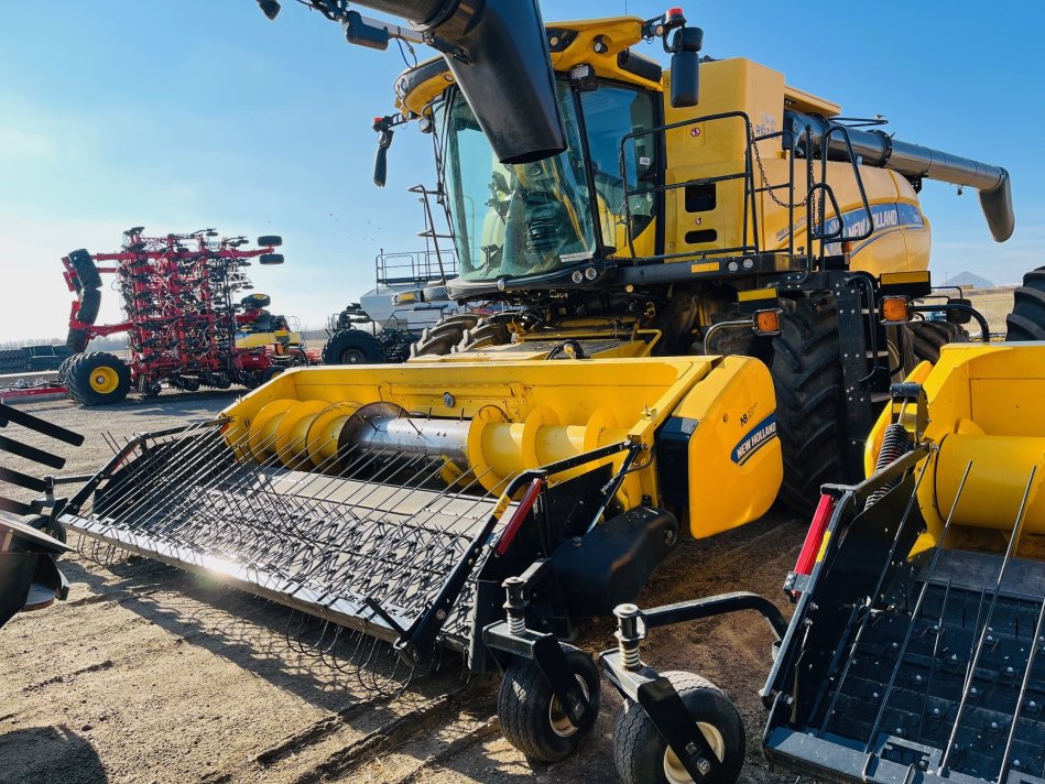 NEW HOLLAND CR10.90Z 1058 Sep Hrs, 1441 Eng Hrs 612018002 54942