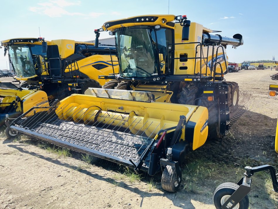 NEW HOLLAND CR9.90Z 736 Sep Hrs, 937 Eng Hrs 932029009 55053