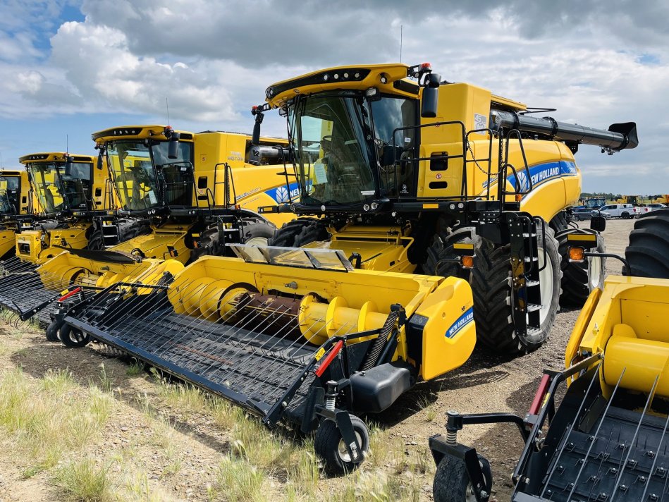 NEW HOLLAND CR9.90Z 662 Sep Hrs, 835 Eng Hrs 932029010 55059