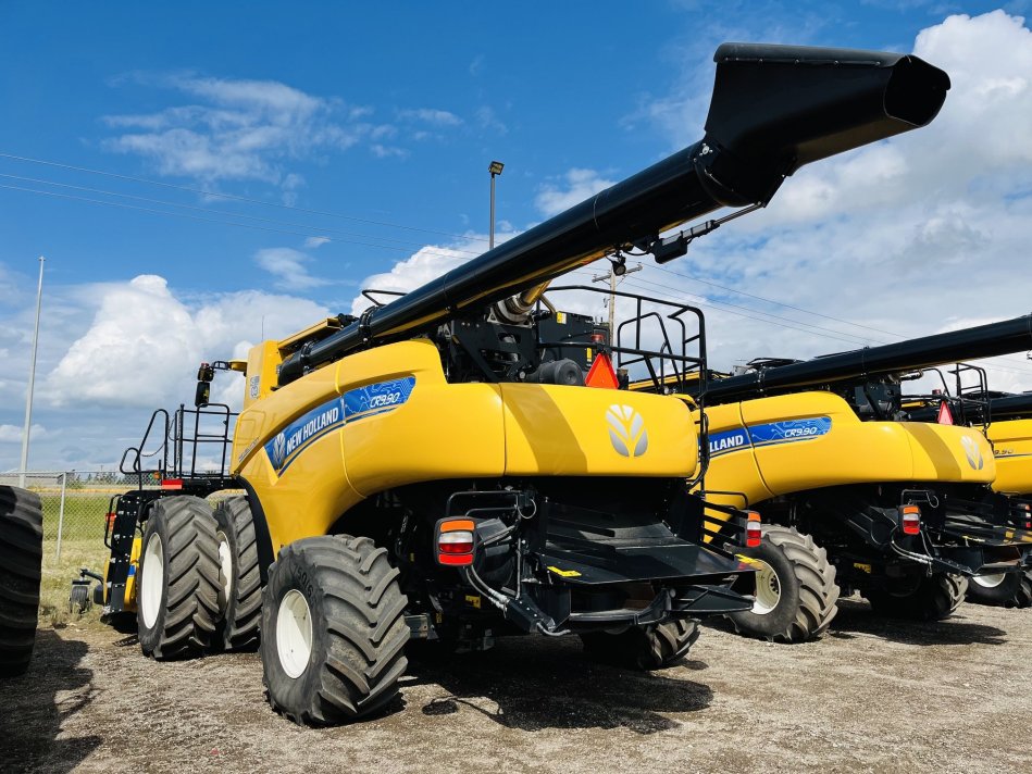 NEW HOLLAND CR9.90Z 662 Sep Hrs, 835 Eng Hrs 932029010 55062
