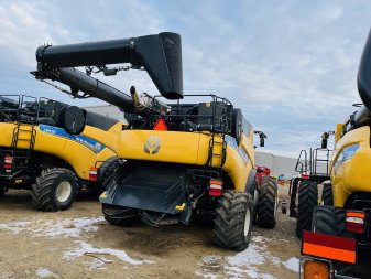 NEW HOLLAND CR9.90Z 646 Sep Hrs, 832 Eng Hrs 7M2060031 54864