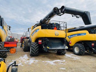 NEW HOLLAND CR9.90Z 646 Sep Hrs, 832 Eng Hrs 7M2060031 54865