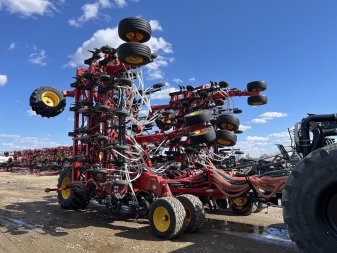 2025 BOURGAULT 3335-76 12 Spacing, PLDS - Image 3