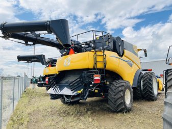 2025 NEW HOLLAND CR9.90Z 308 Sep Hrs - Image 3