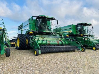 JOHN DEERE X9 1100 577 Sep Hrs 825410 55073