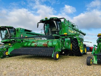 JOHN DEERE X9 1100 593 Sep Hrs 820460 55076
