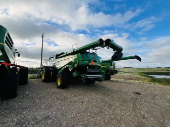 JOHN DEERE X9 1100 593 Sep Hrs 820460 55078