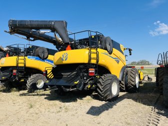 2024 NEW HOLLAND CR8.90Z 357 Sep Hrs - Image 2