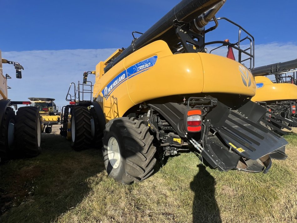 NEW HOLLAND CR8.90Z 565 Sep Hrs, 749 Eng Hrs 7K2046009 54914