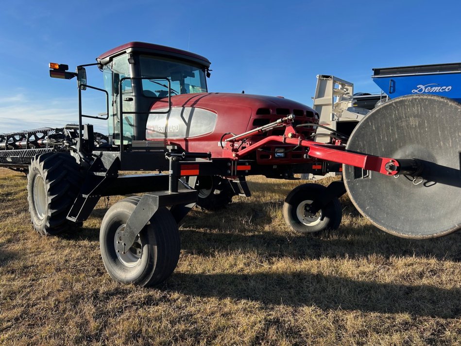 MACDON M150 2181 Hrs 209620-11 54909